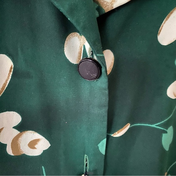 Vintage Blouse with Ornate Buttons - Picture 2 of 8